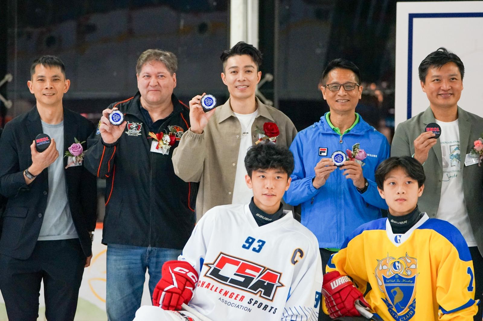 周柏豪透露女兒及兒子已學習溜冰。