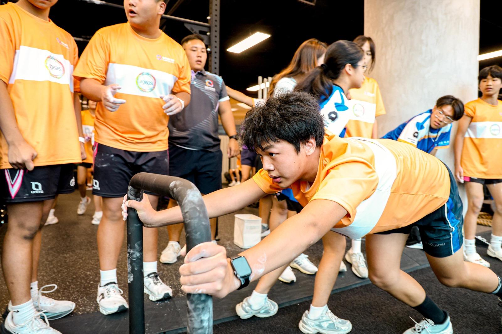 Move For Good 企業體能挑戰日,推拉力量挑戰。