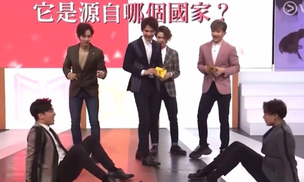 Edan和Jer在《MIRROR GO》尷尬挈腿趷蘿,不少fans記憶猶新。