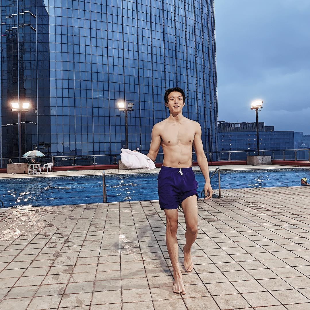 模特兒入行的幸卓輝外型高大靚仔,最近參與《選角》節目。