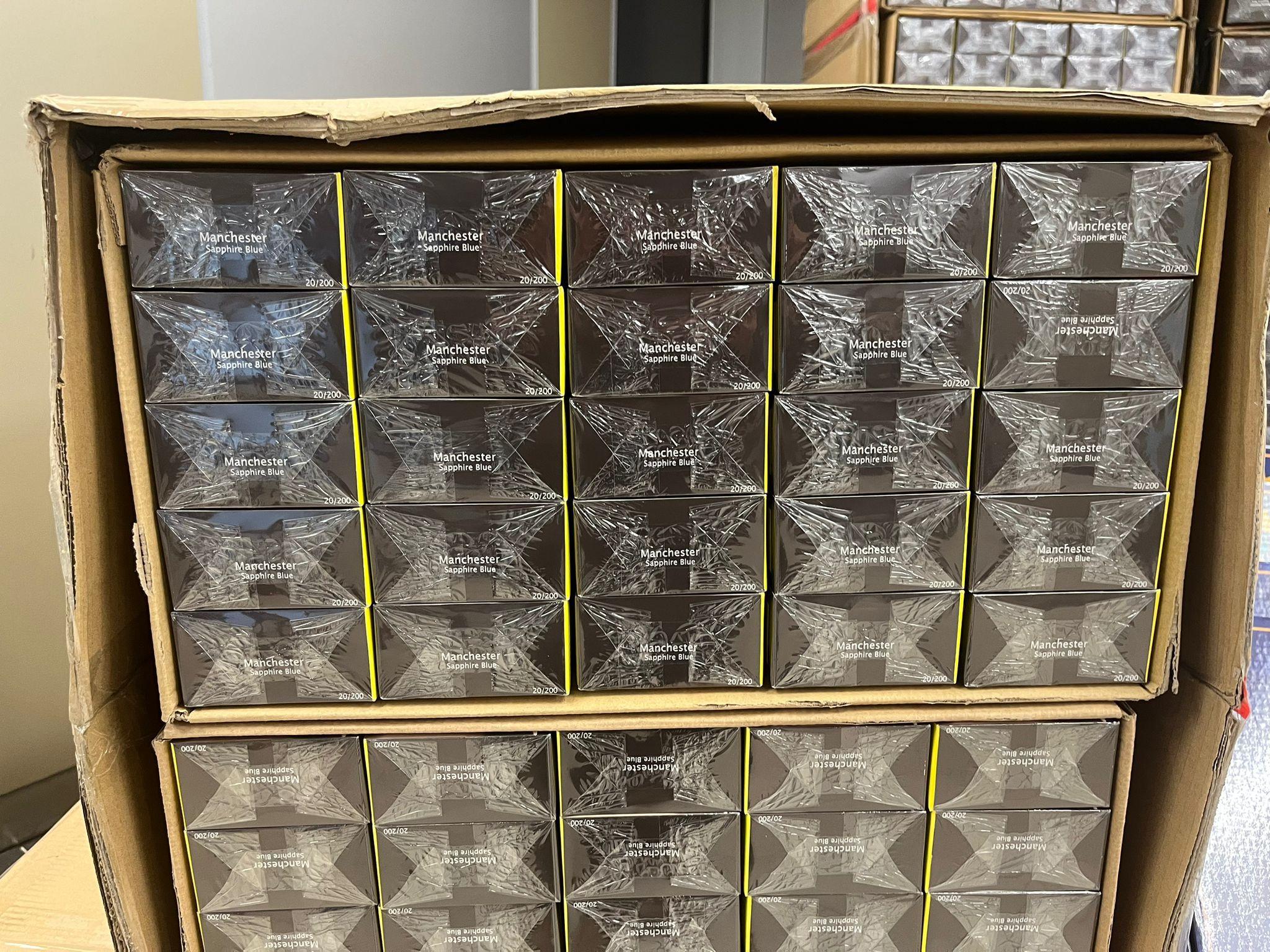 警破屯門私煙倉檢800萬貨 4非華裔男被捕