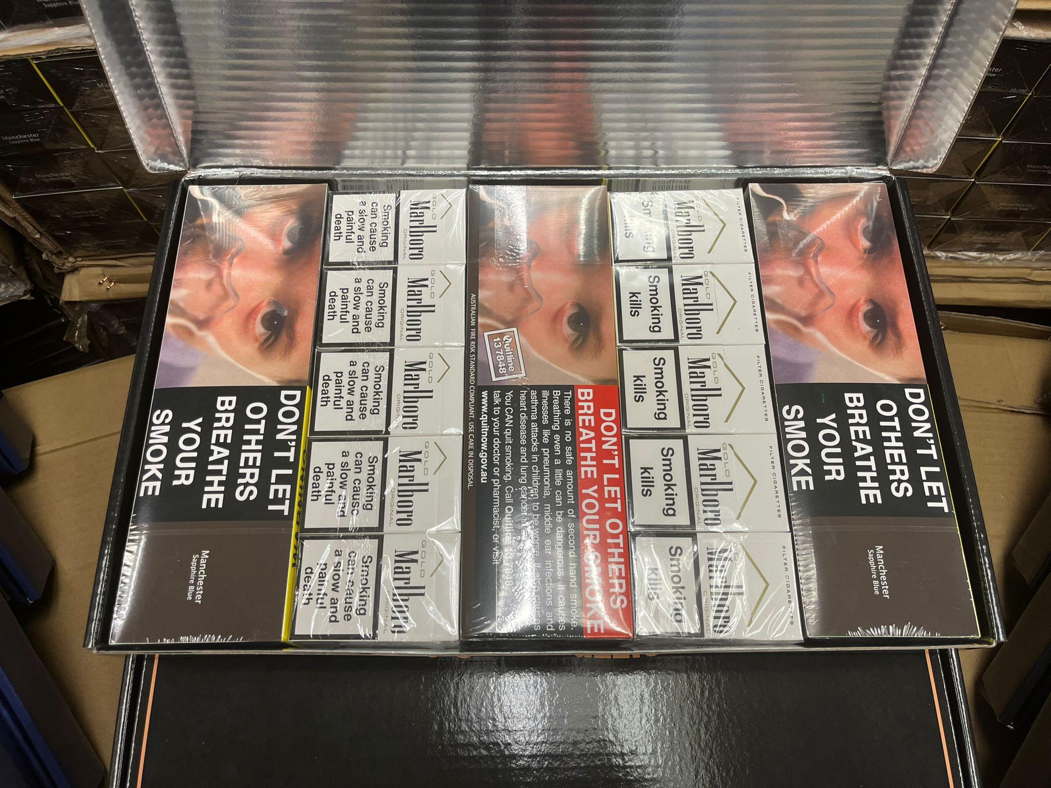 警破屯門私煙倉檢800萬貨 4非華裔男被捕