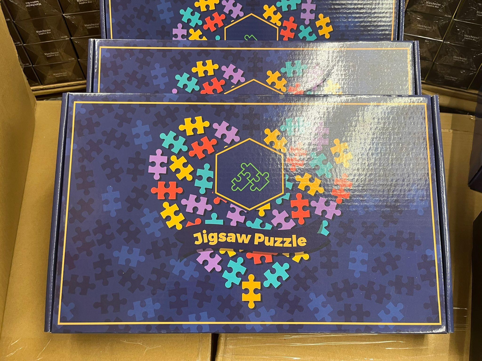 警破屯門私煙倉檢800萬貨 4非華裔男被捕