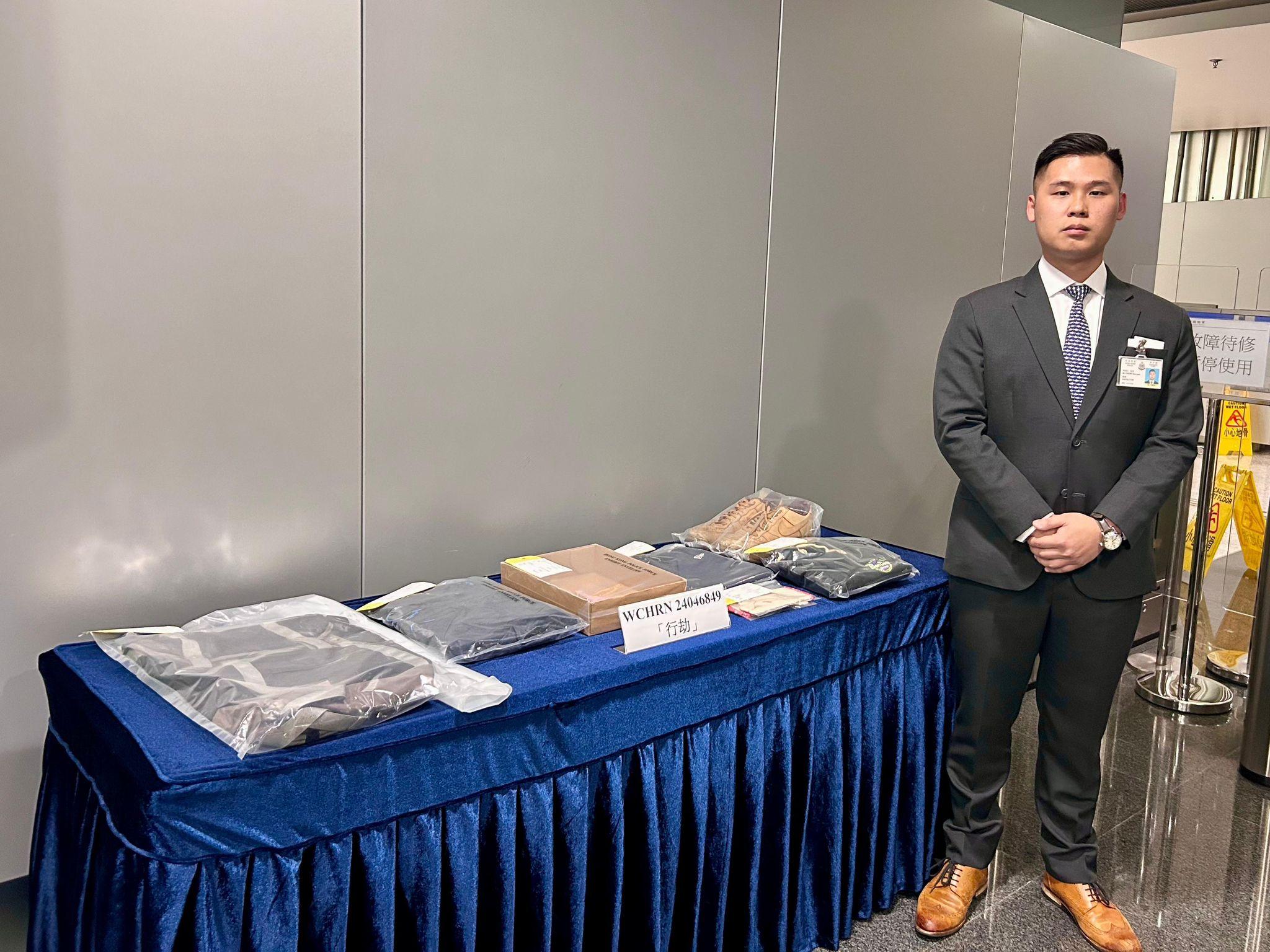 38歲欠債男持剪刀掠便利店逾千元 涉行劫被捕