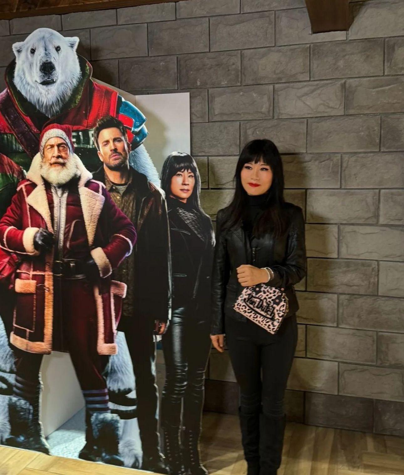 《Red One拯救隊》昨日在港上映,七仙羽現身「謝票」。