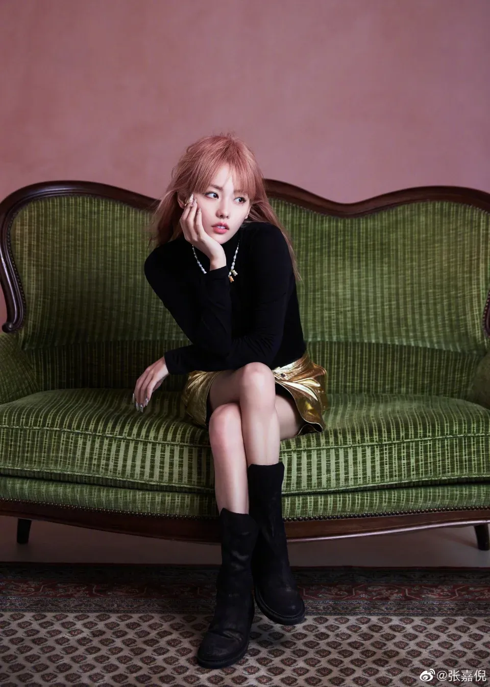 熱愛泡腳的女星還有張嘉倪,她的瘦身秘訣之一是「泡腳」。(微博@張嘉倪)