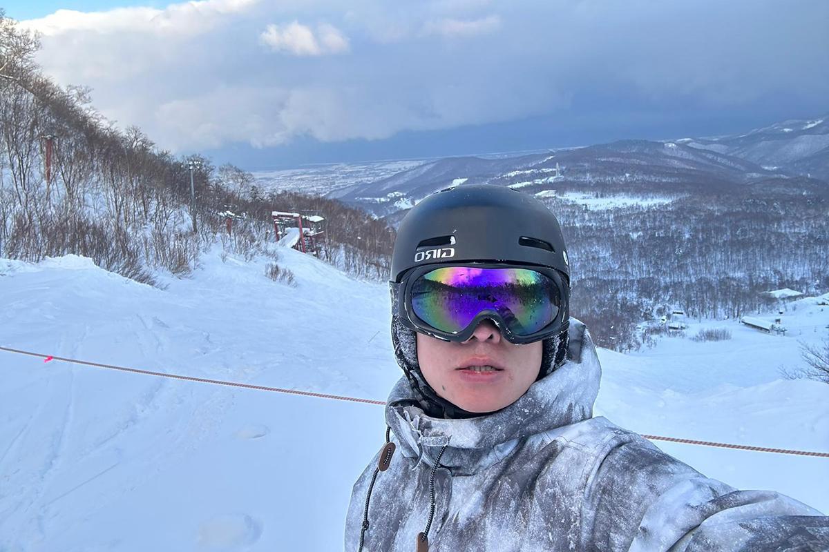 梁偉成的個人興趣是滑雪。(受訪者提供)