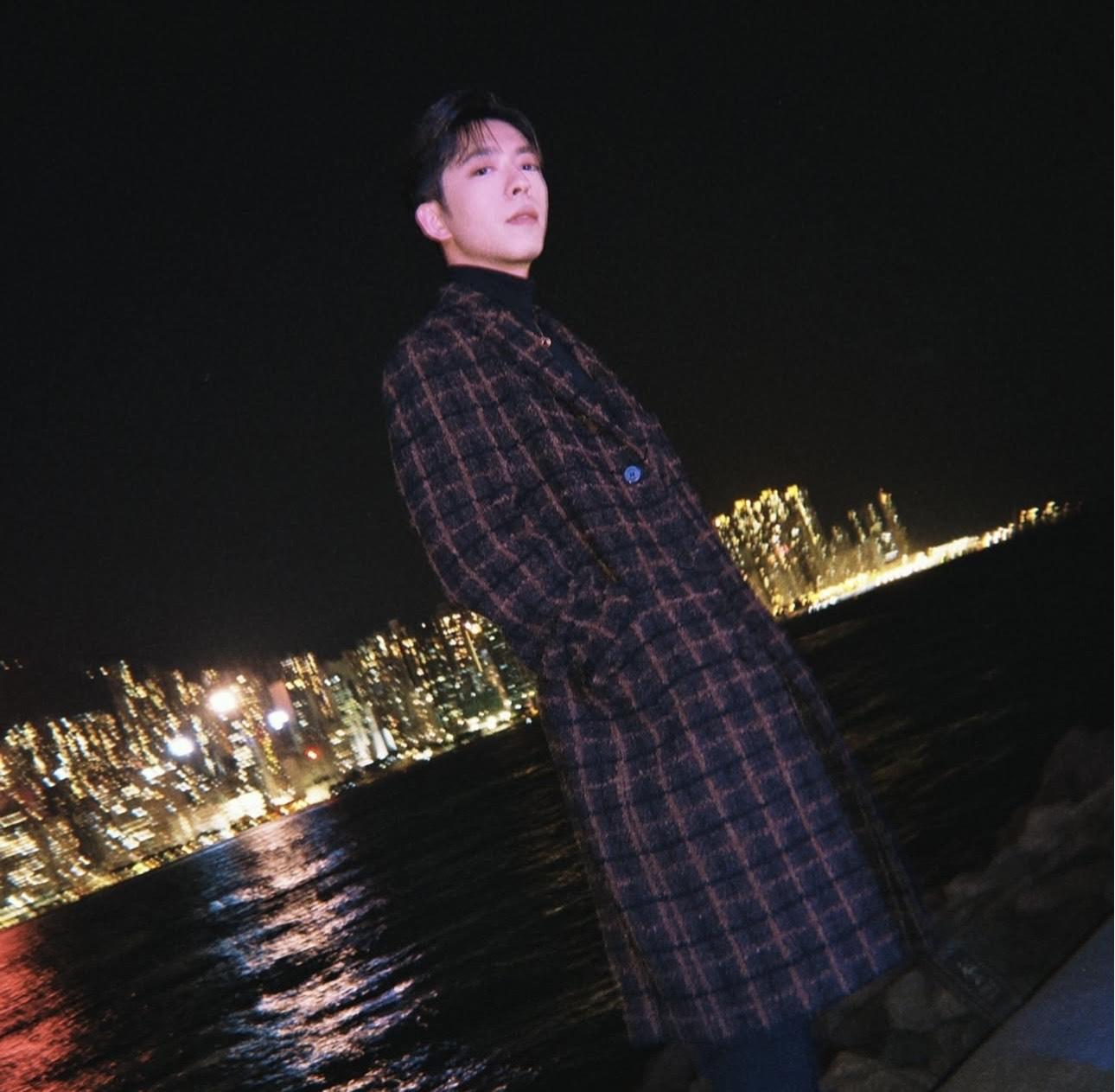 昨晚Edan 出席活動後,在社交網分享多張靚相。