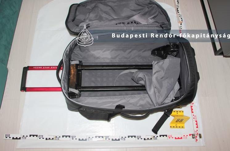 警方發布證物照片。(互聯網)