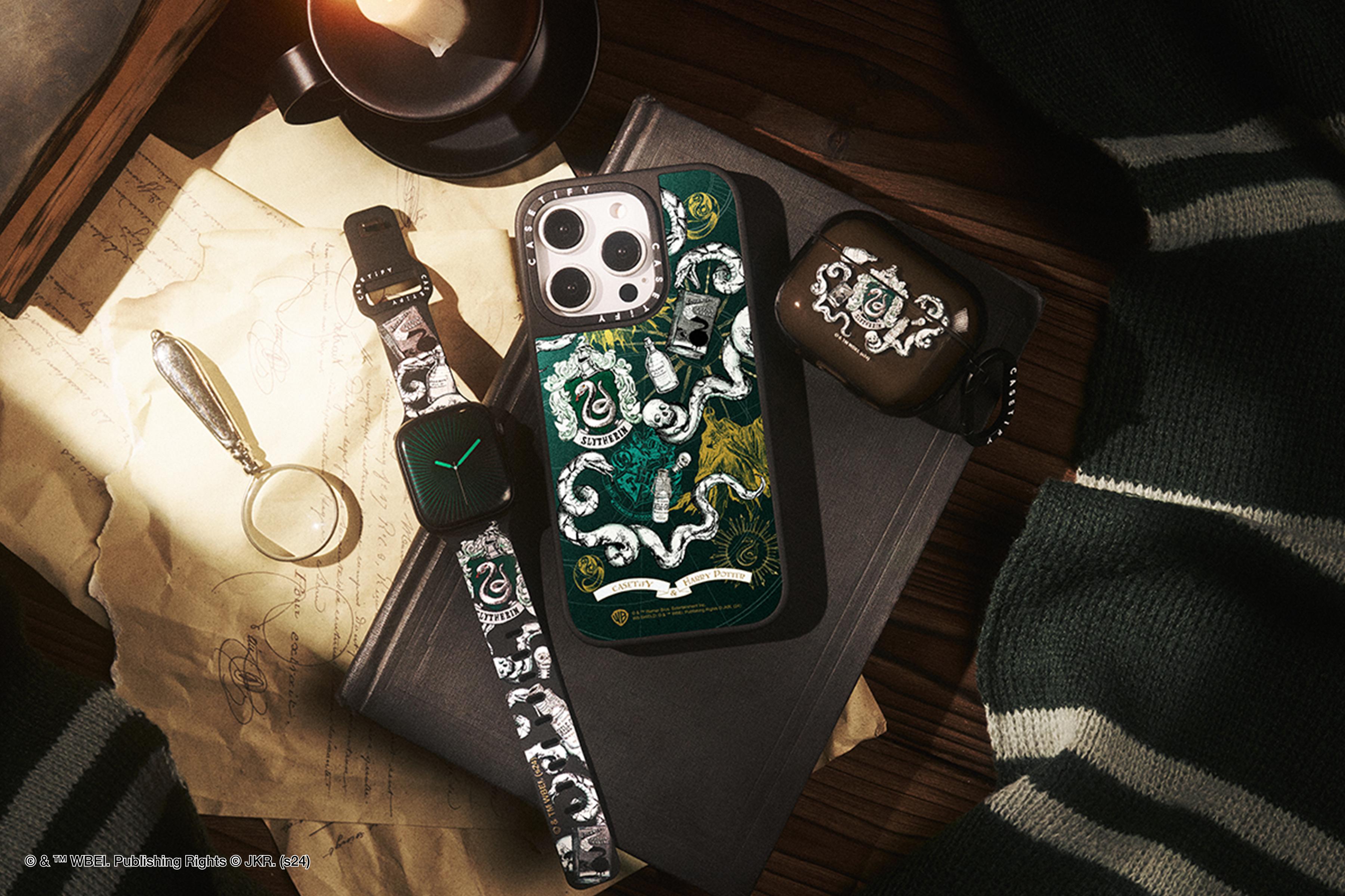 Harry Potter x CASETiFY聯乘系列史萊哲林配色。