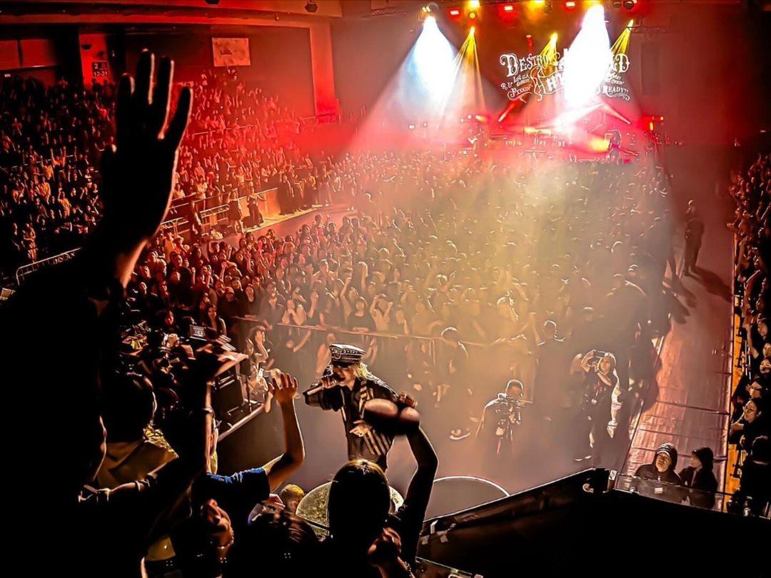 HYDE香港個唱圓滿結束,場面熱鬧。