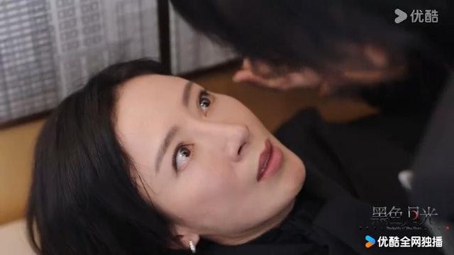 楊茜堯在《黑色月光》演復仇女王,凌厲眼神獲網民激讚。