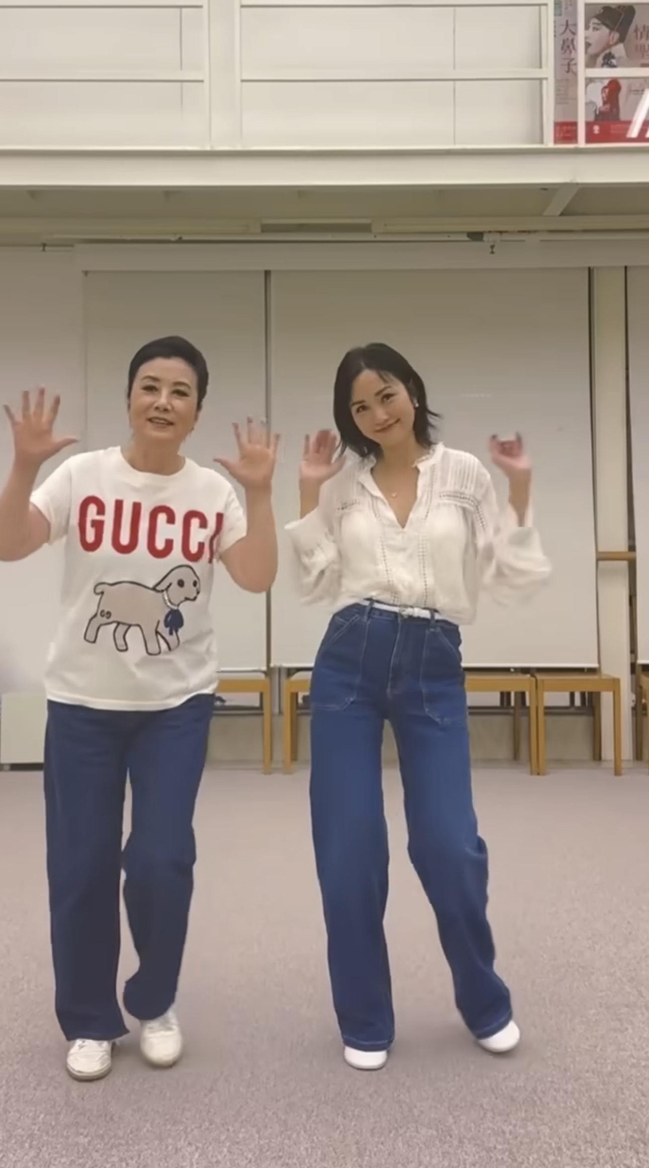 阿姐自爆家中乳名叫「小妹」。