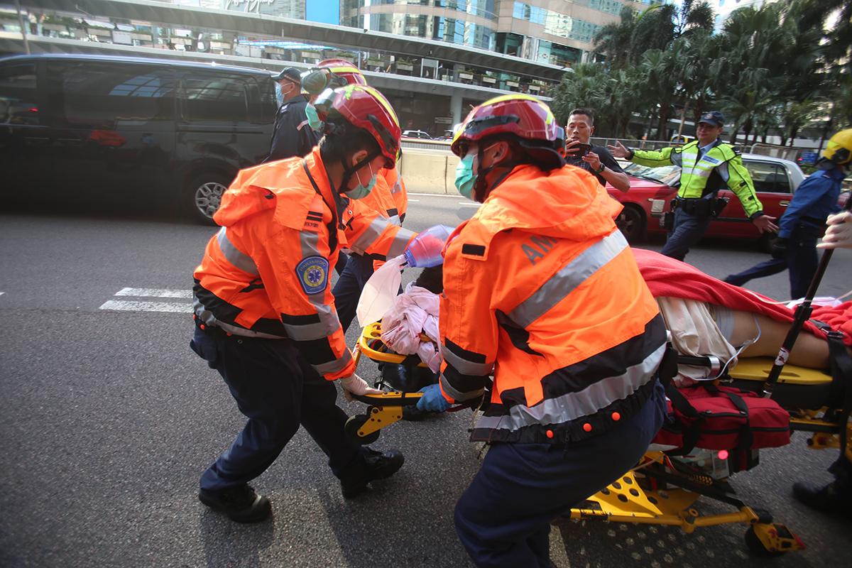 中環歐陸貿易中心日前有電梯維修學徒墮坑死亡。(資料圖片)