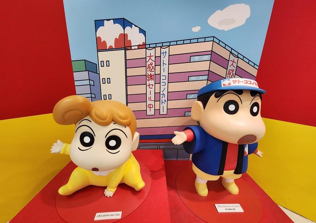 伊藤洋華堂春日部店內的小新擺設。(互聯網)