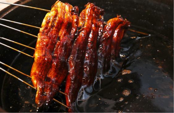 鰻魚醬汁膽自創業以來一直保留,濃郁的味道與鰻魚的脂肪互相結合。