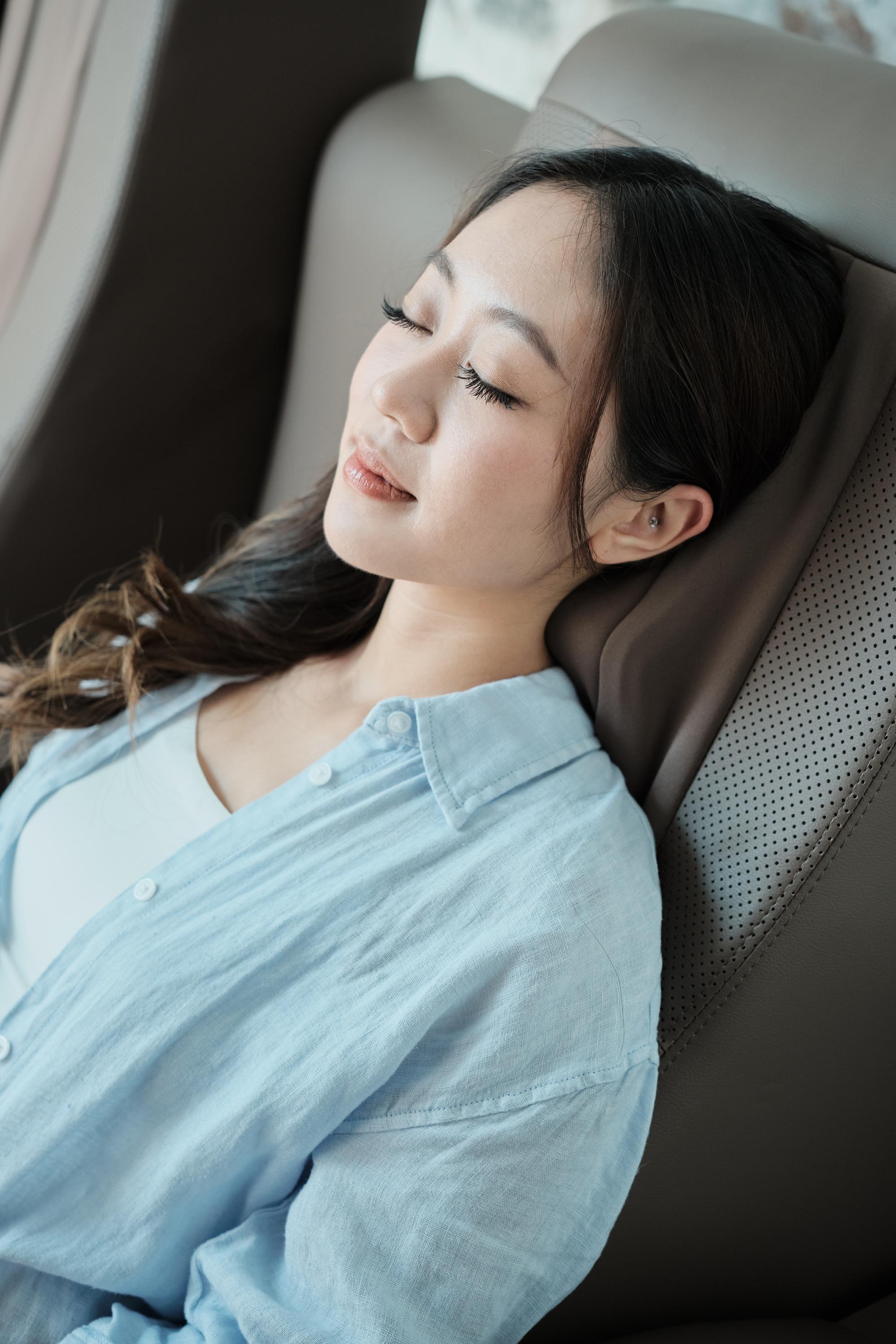 隱藏式藍牙揚聲器可隨時播放OSIM內置音樂,或連接智能裝置播放喜愛的曲目,享受沉浸式「Me Time」。