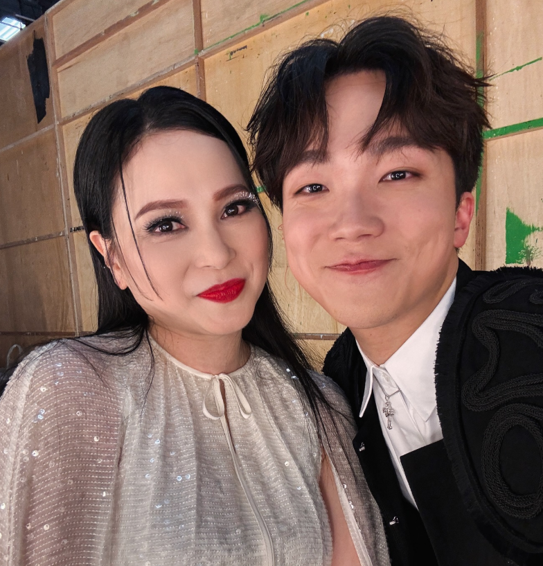 屬馬代表藝人:何晉樂 1996年