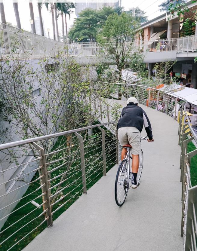 Kaledo騎行公園的單車徑, 四周有大量植物,就像一般公園一樣。(圖片來源:Kaledo微信)