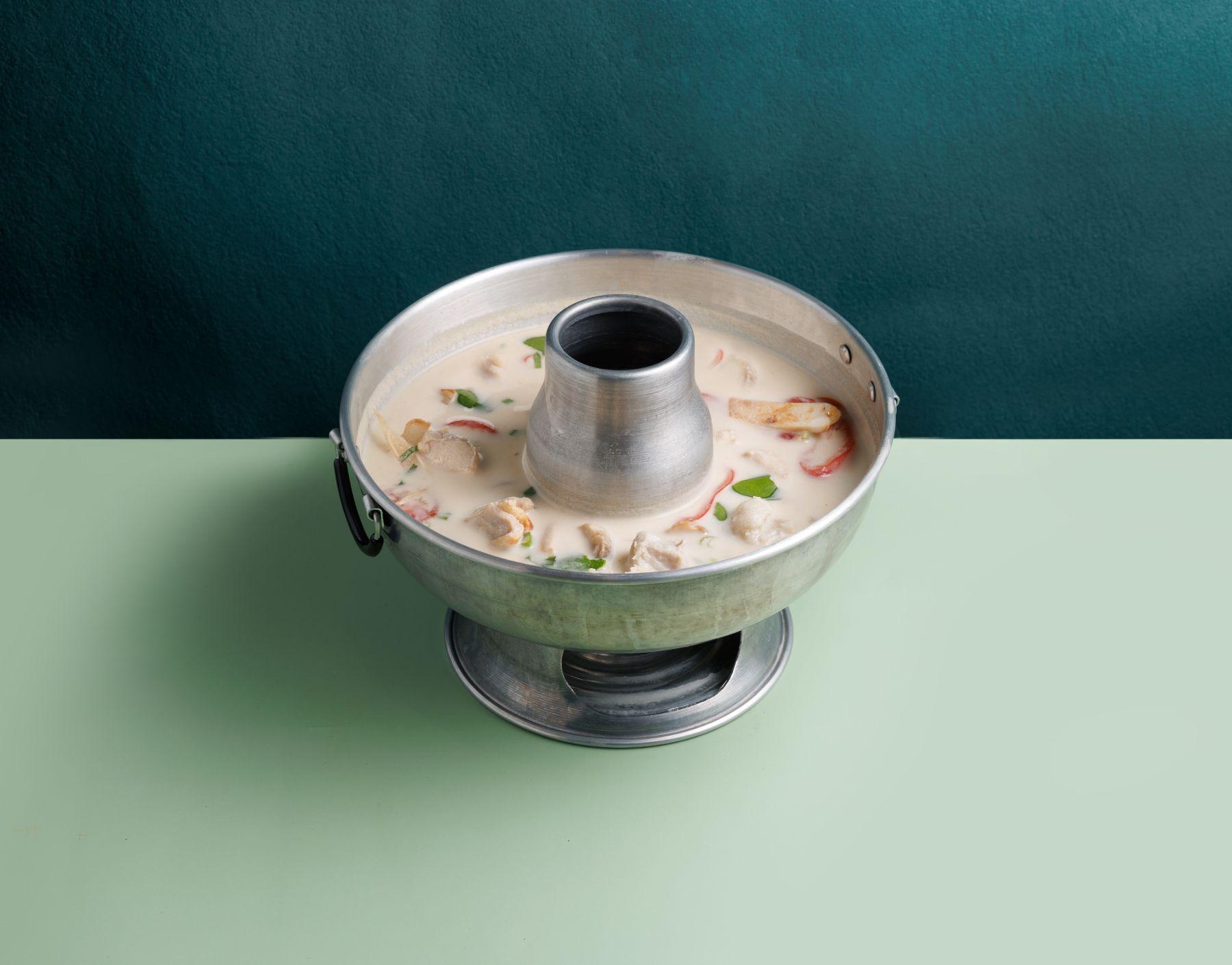 南薑椰子雞湯鍋$128