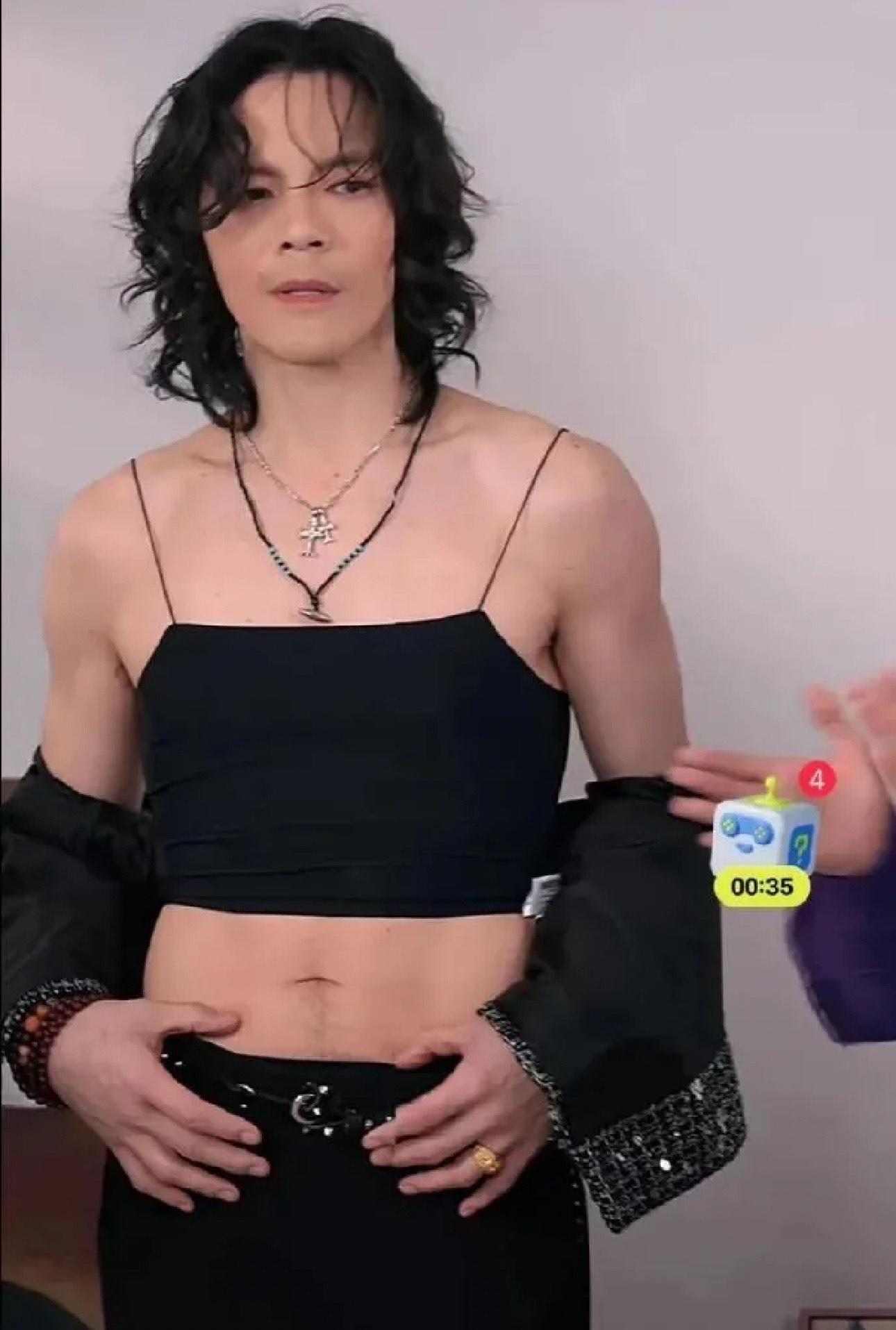 向佐直播帶貨在短短兩天內,銷售額更達5,000萬元,相當厲害。