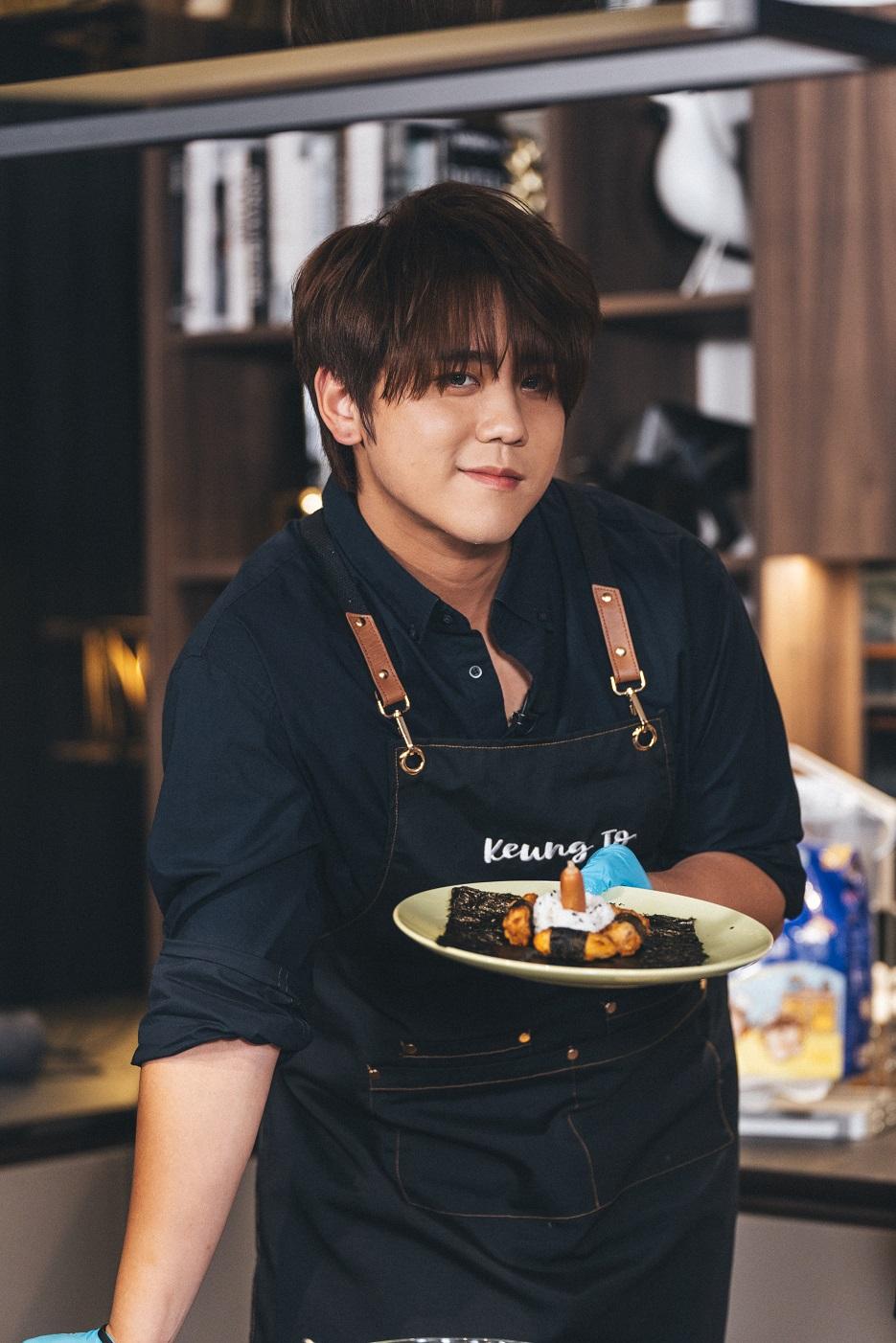 姜濤作品「Monna的生日蛋糕」