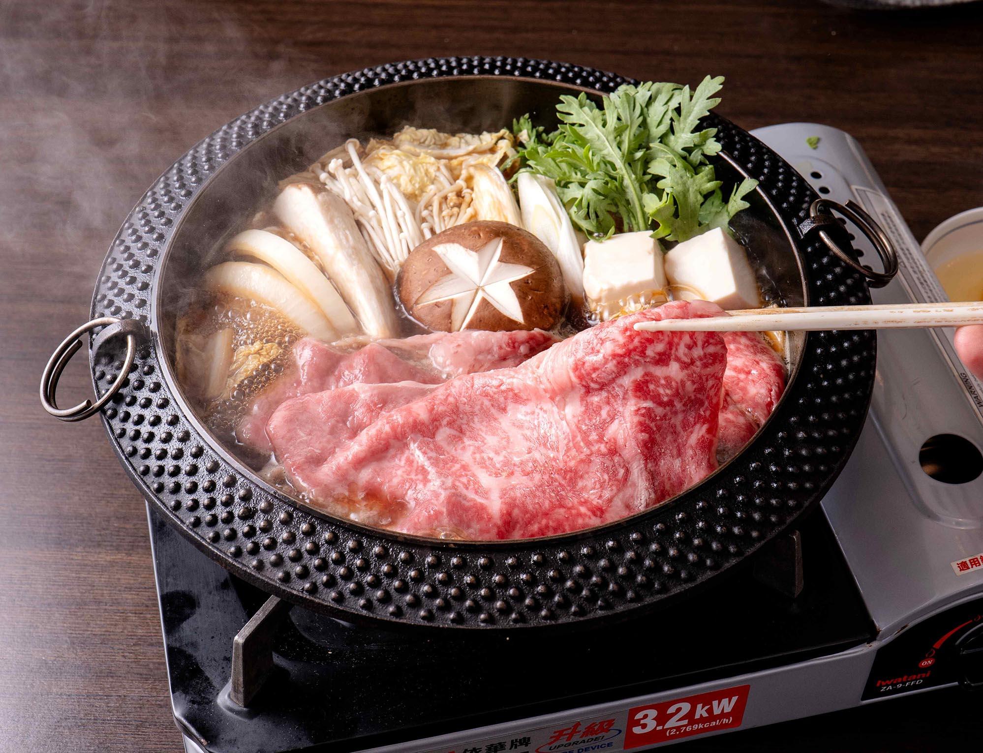 宮崎和牛壽喜燒配日本洋蔥溫泉蛋