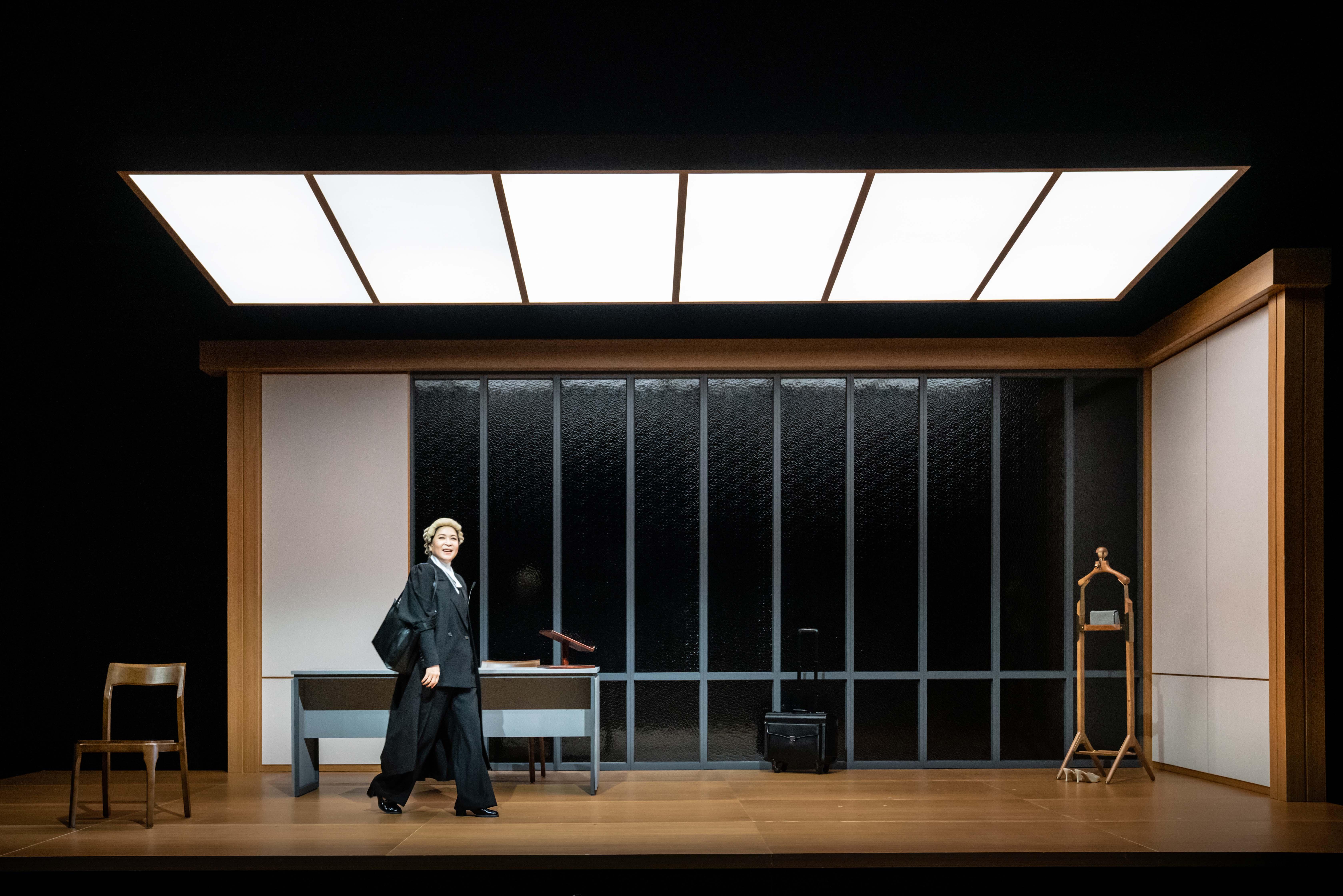 蘇玉華在獨腳戲《完美證供》按不同時段不停轉換角色,絕不簡單。(大會攝影Carmen So)