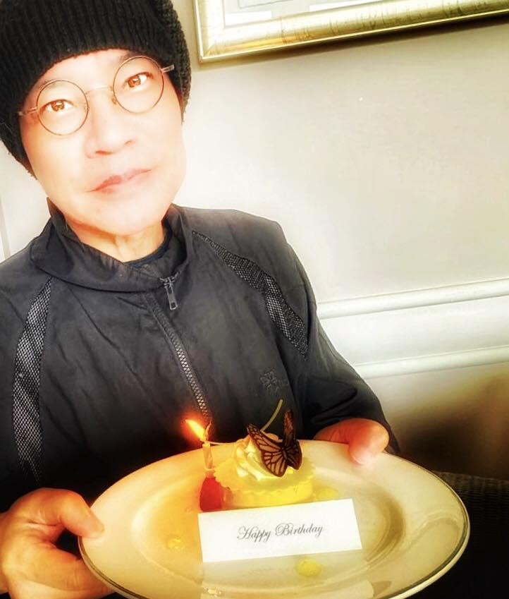 洪朝豐近日更新社交網,貼出近照迎接自己即將到來的65歲生日。