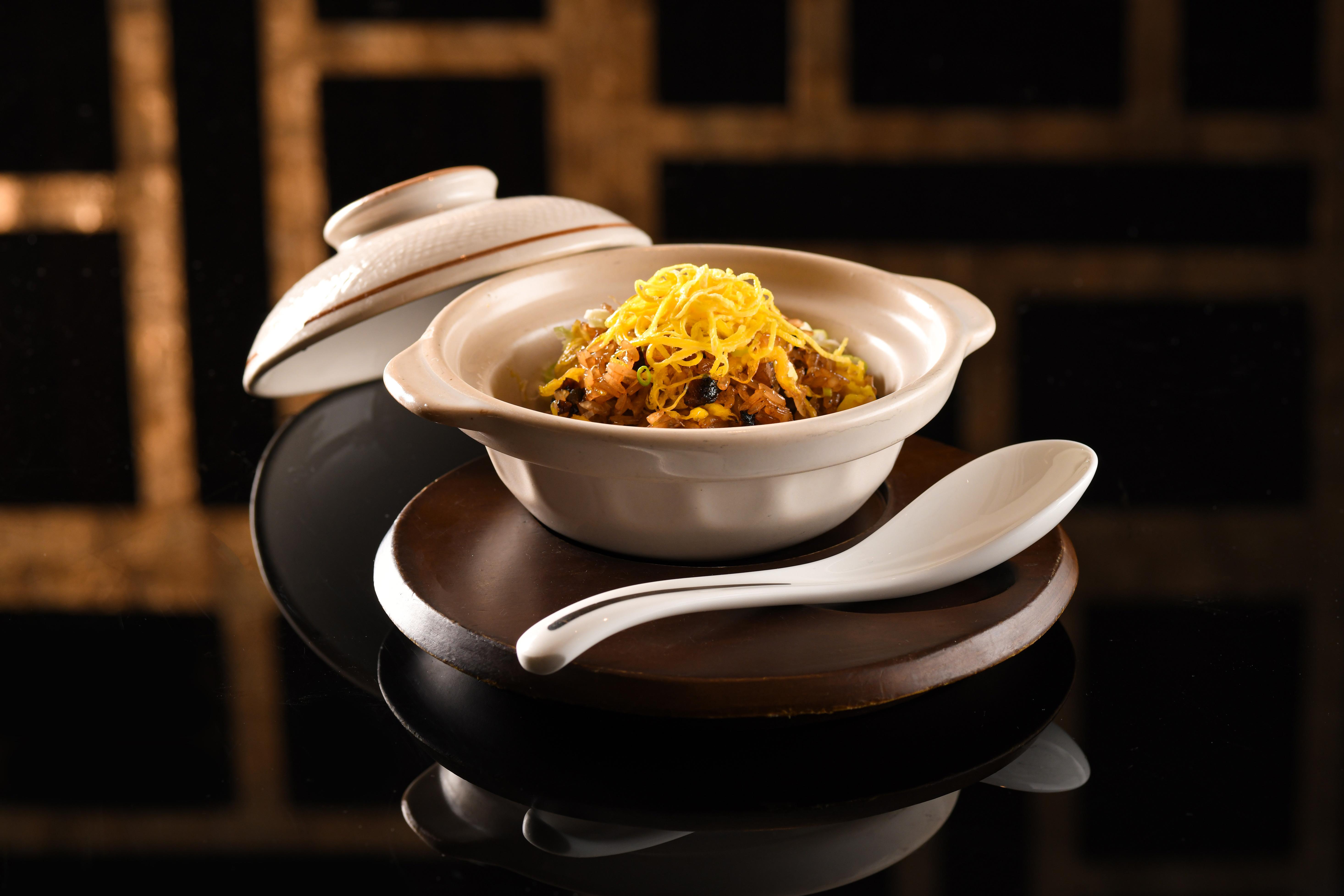 生炒海味臘味糯米飯 $338 臘味好香好香!(要講兩次)糯米飯亦沾上香氣,暖胃暖心之選!