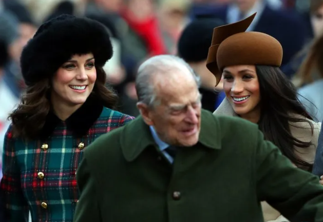 哈里梅根2017年參與王室的聖誕活動。(路透社)