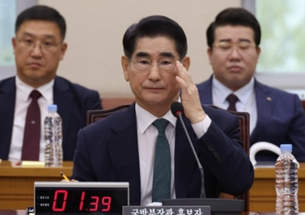 南韓戒嚴風波|南韓傳媒透露更多戒嚴內幕,有軍方消息人士披露,戒嚴令背後出自國防部長金龍顯的提議(資料圖片)