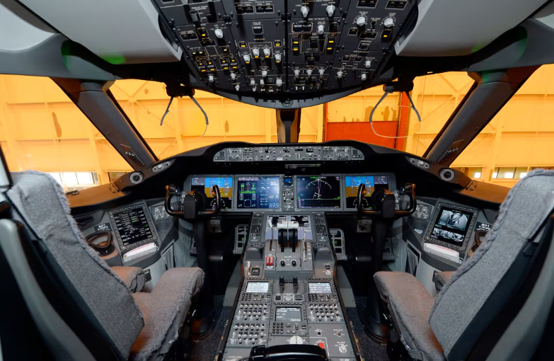 機師@perchpoint指開飛行模式是有必要的,但原因並非會導致墜機。(互聯網)