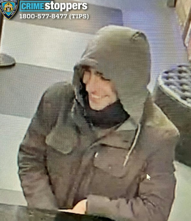 警方早前公布曼吉奧照片。(網上圖片)