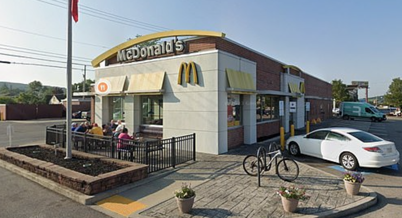 曼吉奧於星期一在賓夕法尼亞州一間快餐店落網,他當時戴口罩,拿著手提電腦和背囊,被一名麥當勞員工認出與槍手特徵相符,隨後報警。