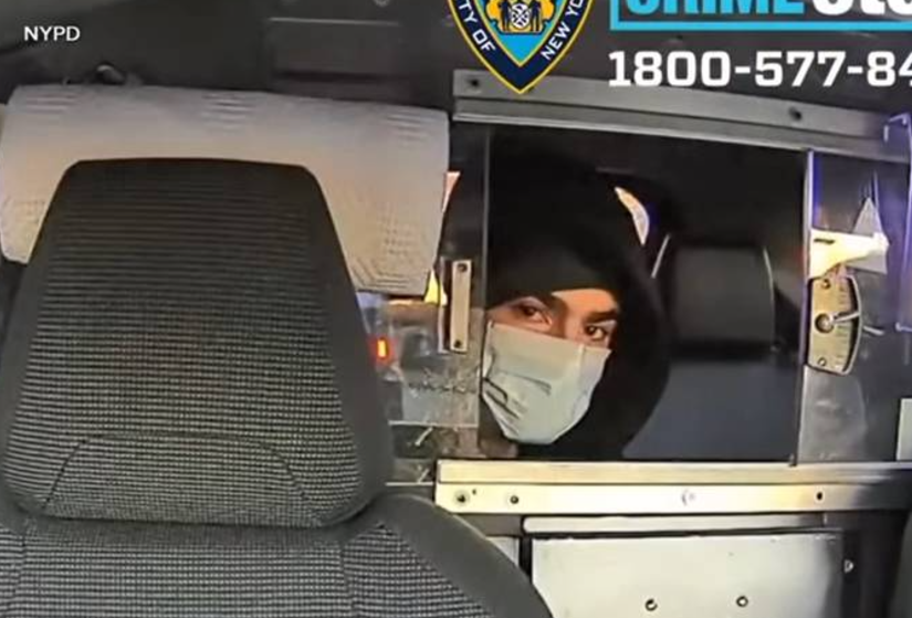 警方早前公布曼吉奧照片。(網上圖片)