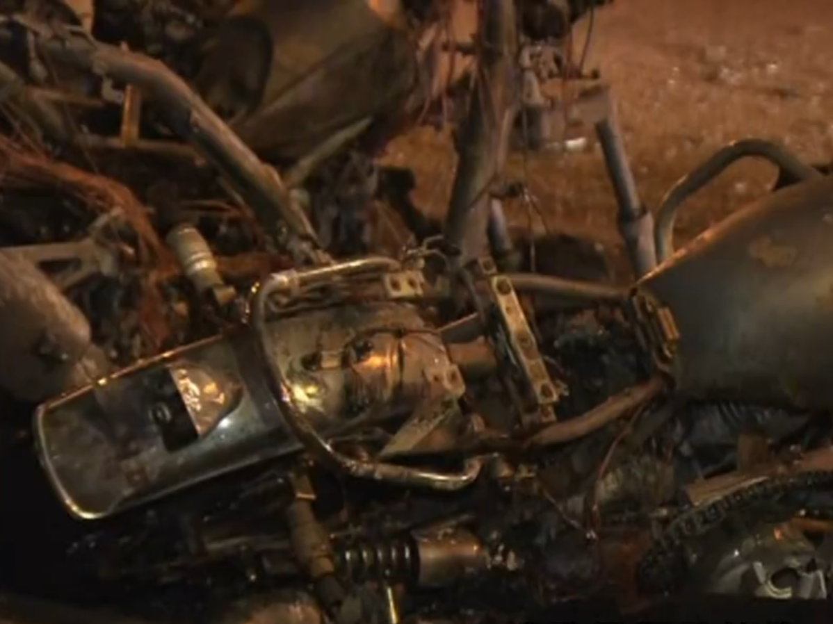 將軍澳35輛電單被焚毀 警方列縱火調查 (Now新聞截圖)