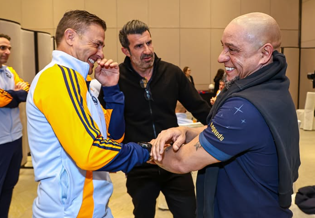 費高上載比賽、簽名會、與足總主席霍啟山聚餐、以及到高爾夫球場玩樂的相片。(費高IG)