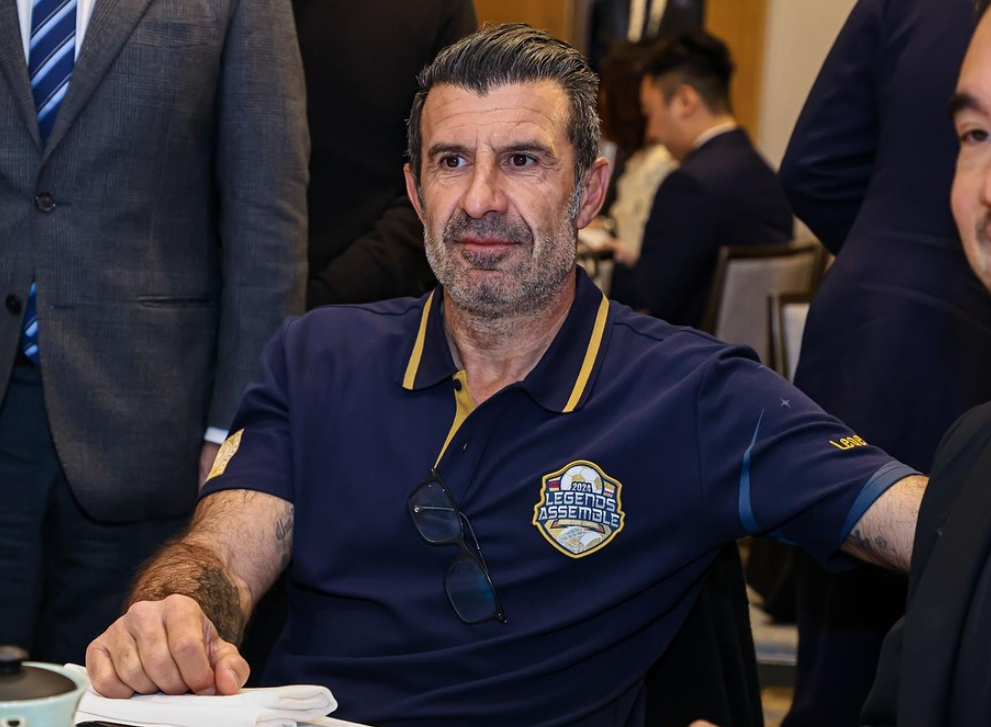 費高上載比賽、簽名會、與足總主席霍啟山聚餐、以及到高爾夫球場玩樂的相片。(費高IG)