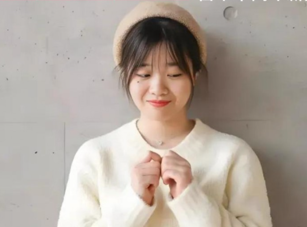 小米創辦人兼董事長雷軍開出千萬元人民幣年薪,挖角被譽為「AI天才少女」的95後羅福莉,任命其為小米AI實驗室大模型團隊的負責人。(網上圖片)