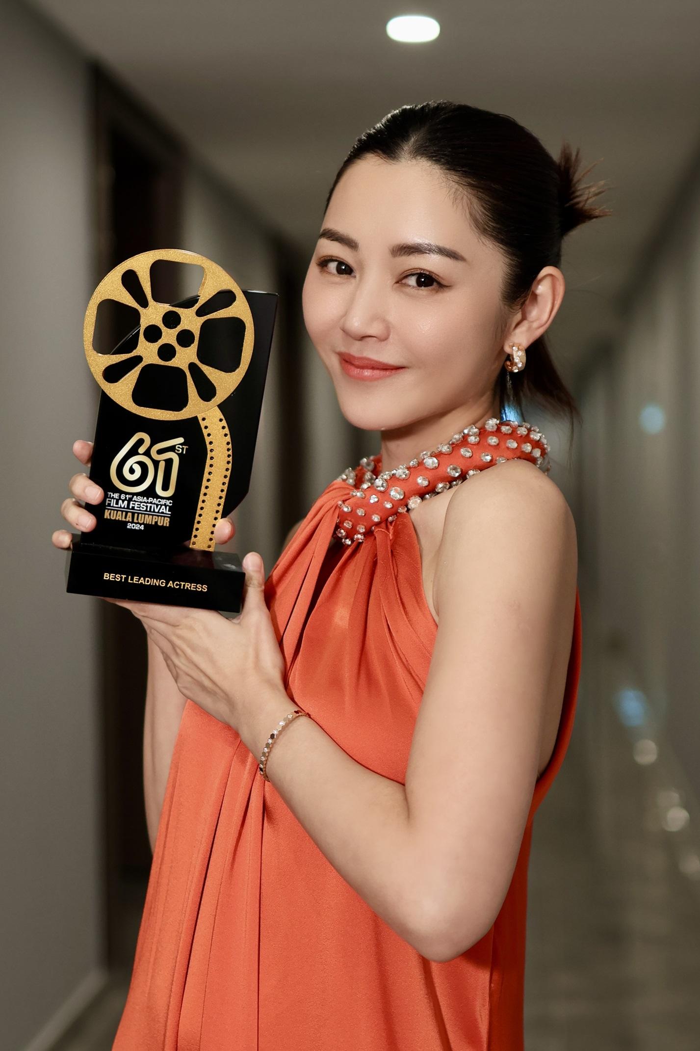 衛詩雅憑《破·地獄》奪亞太影展最佳女主角,感激陳茂賢導演沒放棄自己。