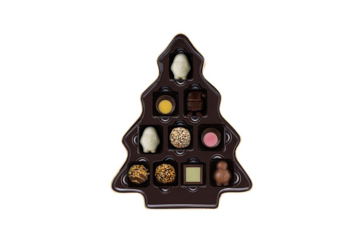 GODIVA聖誕樹型巧克力禮盒10顆裝$399(買三送一限時優惠)
