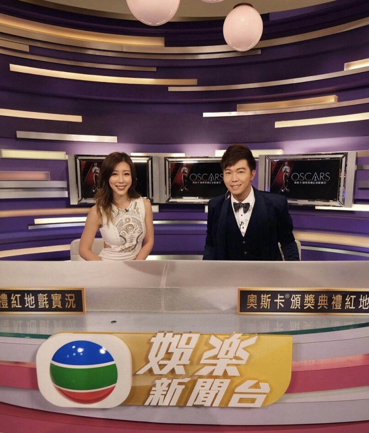 陳婉衡貼了一張與王鎮泉主持奧斯卡直播節目的工作照。