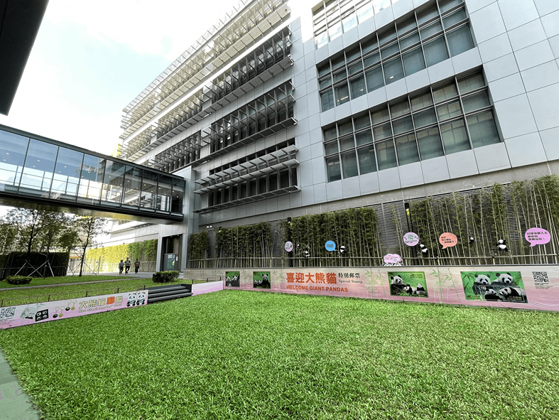 香港郵政大樓郵政廣場大熊貓主題裝飾