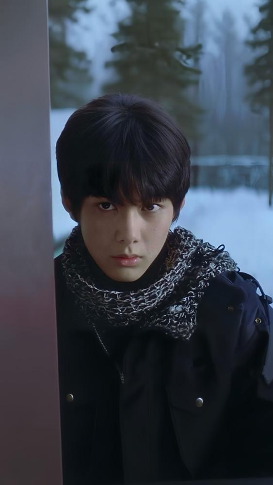 柏原崇在《情書》中的美少年形象迷盡影迷。