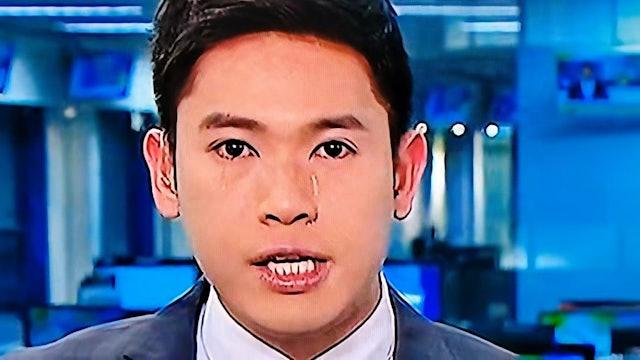 TVB新聞主播容家耀在報道樓市跌勢時流淚,惹來網民揣測。(網上圖片)
