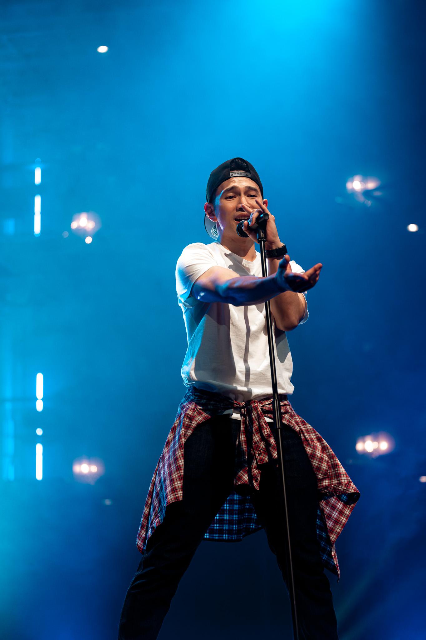 王梓軒在《選美兄弟班》中大展歌喉。