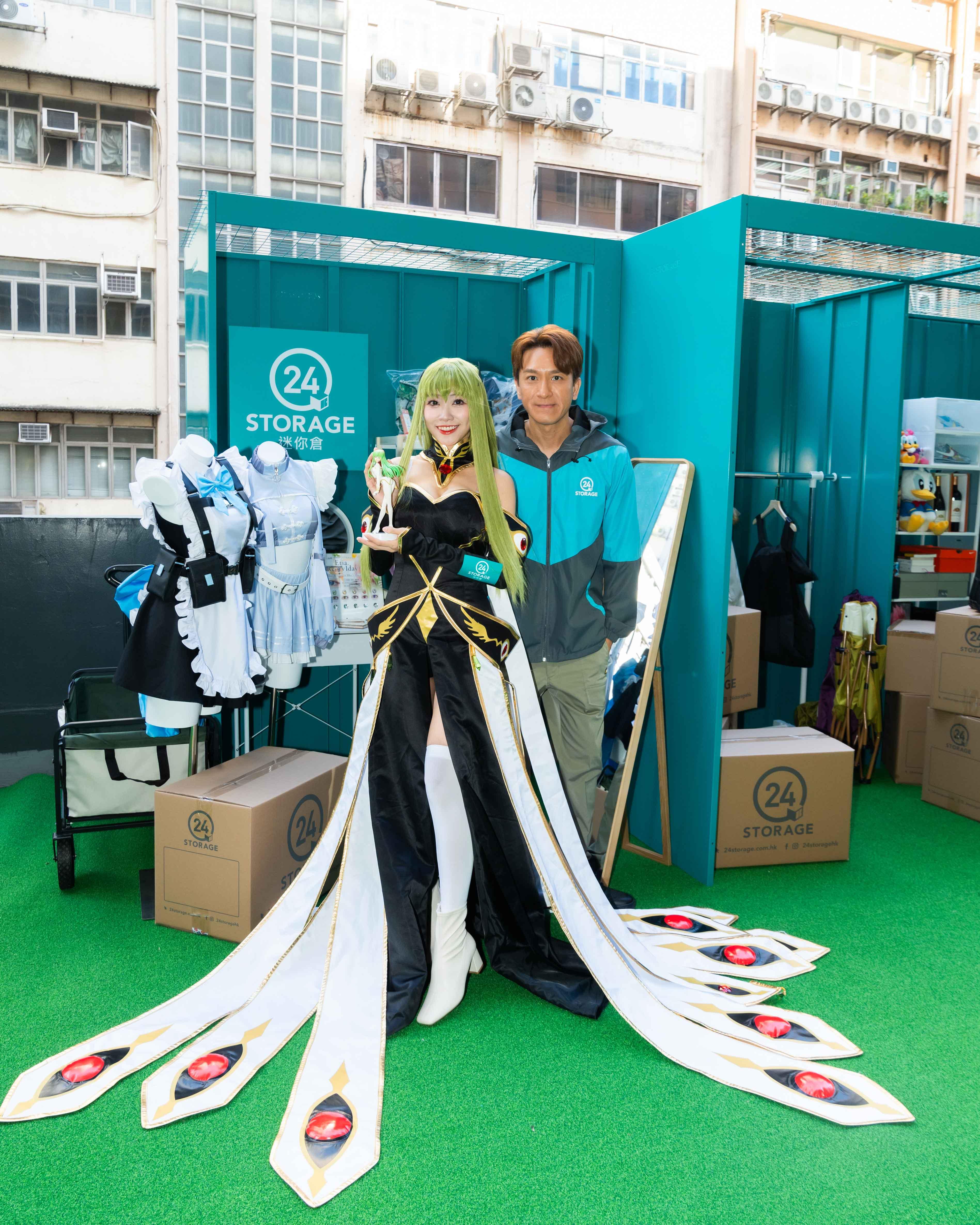 馬明又化身土地問題解決師,教授「養女」小迪「唔好俾空間限制你嘅想像」,收納Cosplay服飾及配件。