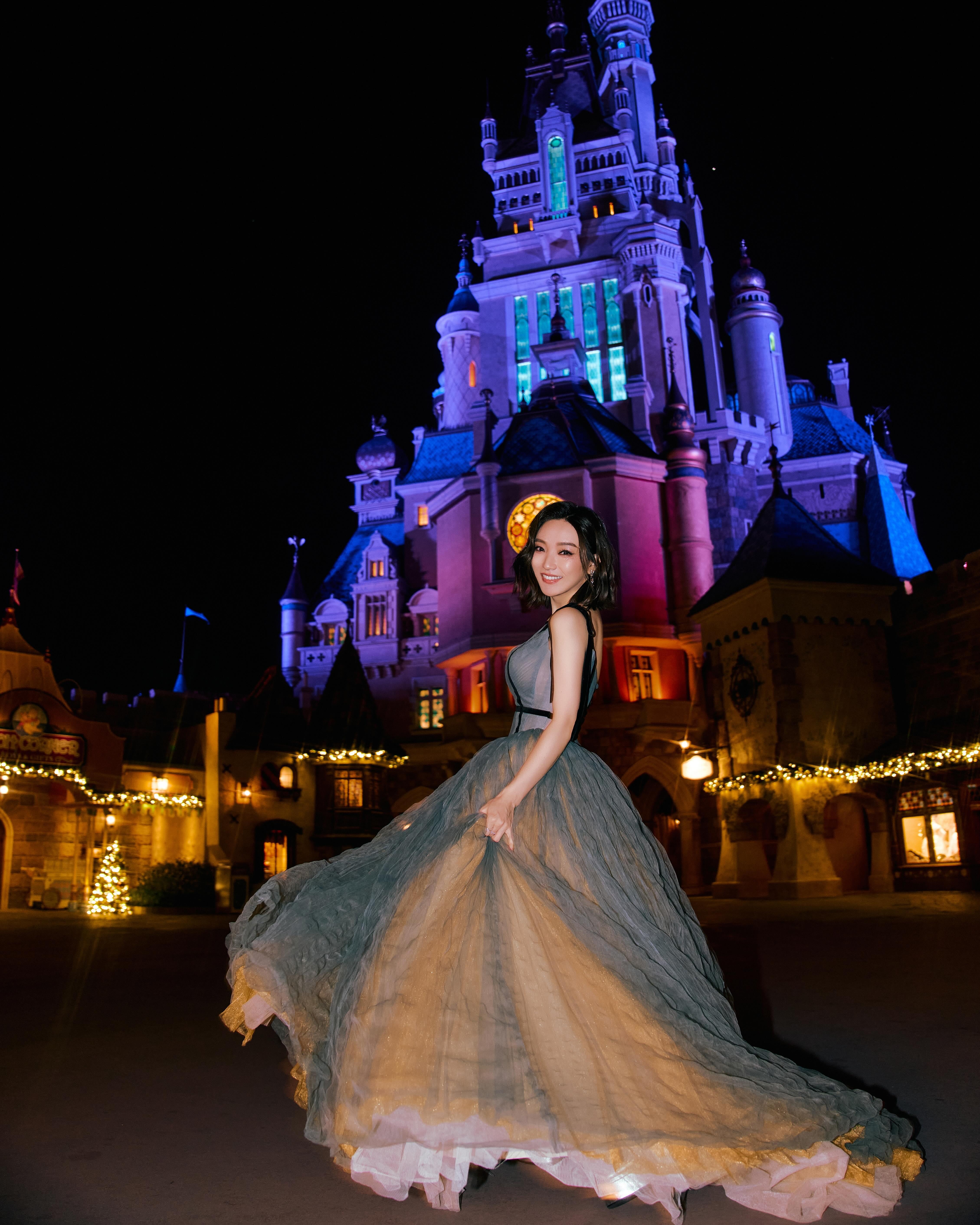 閻奕格登上《迪士尼音樂Live》舞台擔任壓軸演出嘉賓。