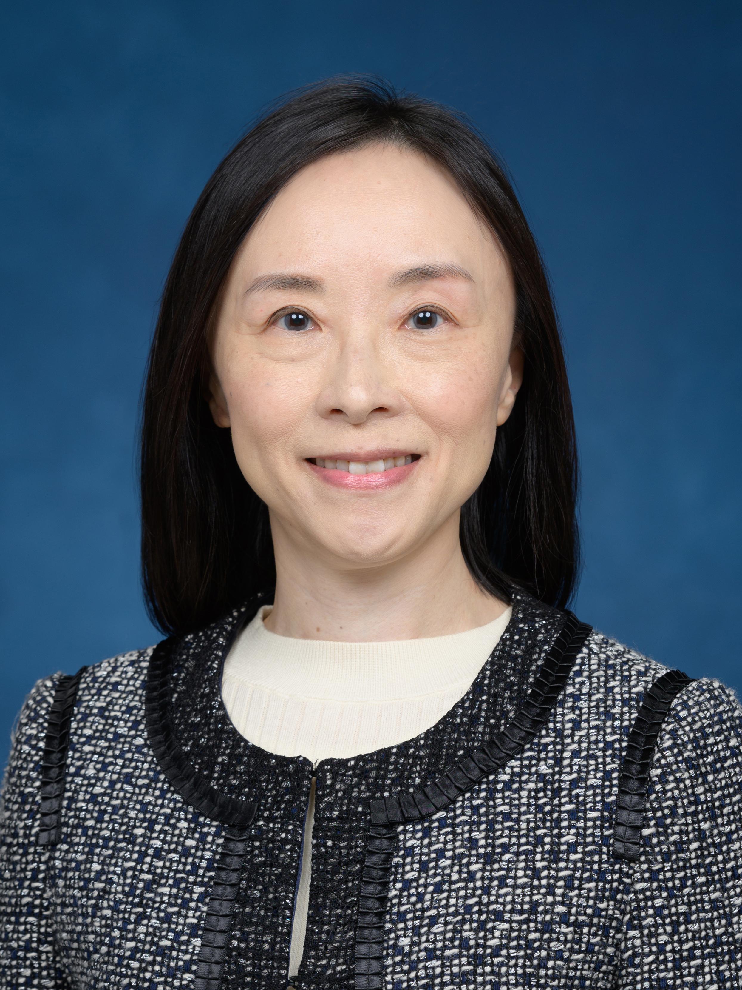 現任社會福利署署長李佩詩將出任房屋局常任秘書長/房屋署署長。